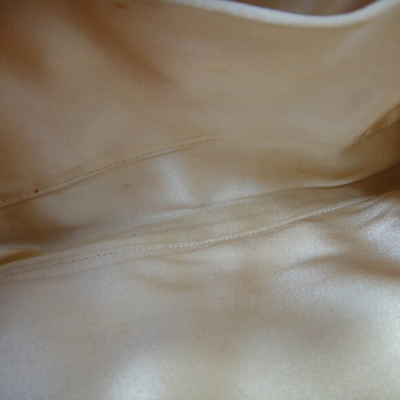 Embroidered Clutch Purse w Belt or Wrist Loop Strap Asian Figures - Picture 12 of 15